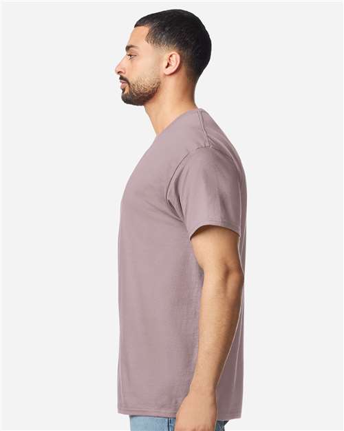 Gildan Unisex Light Cotton T-Shirt 3000 - Paragon