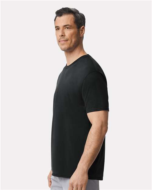 Gildan Unisex Performance® T-Shirt 42000 - Black